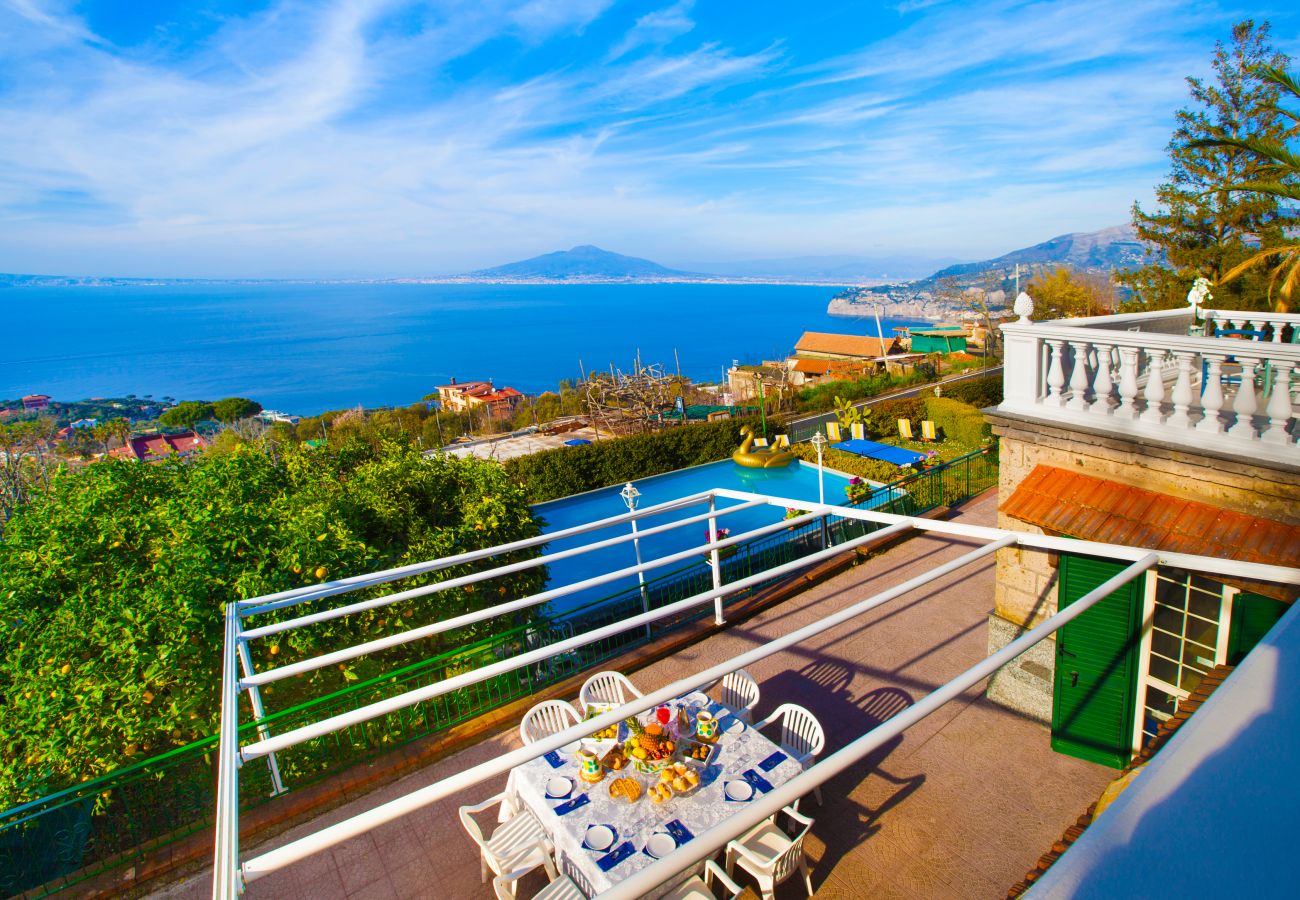 Villa en Sorrento - Villa Luisa  Jacuzzi and Pool