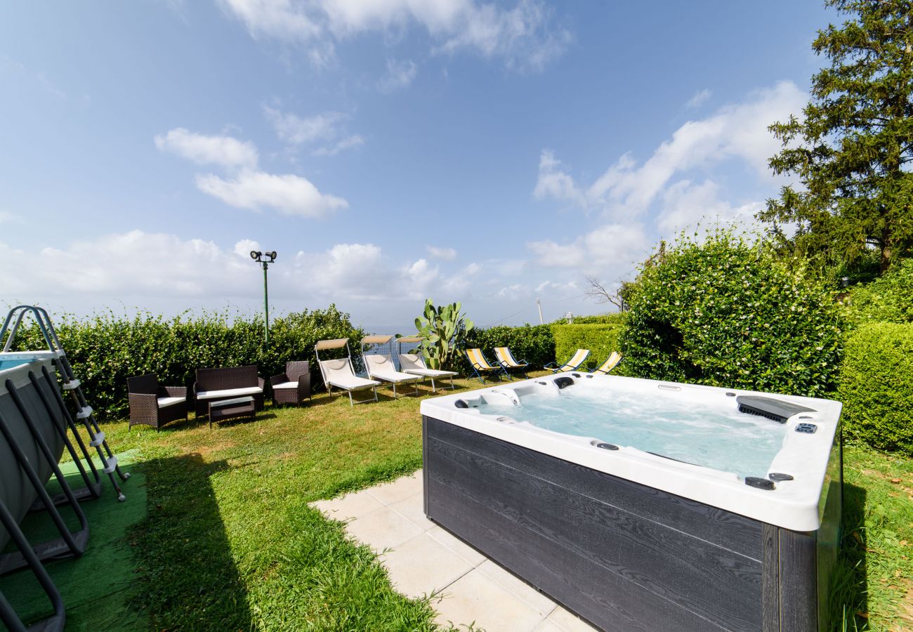 Villa en Sorrento - Villa Luisa  Jacuzzi and Pool
