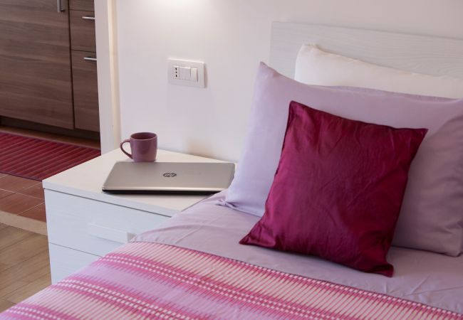 Alquiler por habitaciones en Piano di Sorrento - Sofia Flora Studio Alquiler por habitaciones en Piano di Sorrento - Sofia Flora Studio