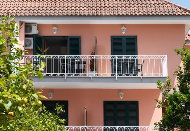 Alquiler por habitaciones en Piano di Sorrento - Villa Francesca - Camelia