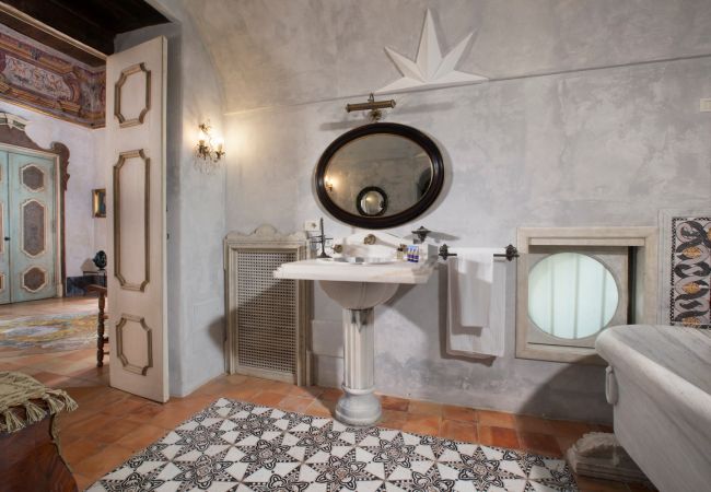 Casa en Positano - Palazzo Crocione Casa en Positano - Palazzo Crocione