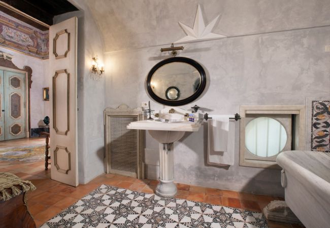 Casa en Positano - Palazzo Crocione Casa en Positano - Palazzo Crocione
