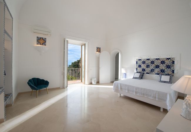Villa en Positano - Estate4home - Regina Dar Villa en Positano - Estate4home - Regina Dar