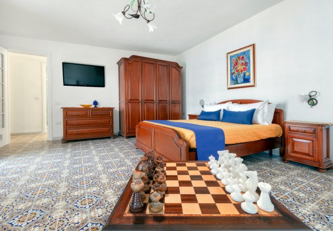 Villa à Sorrento - Villa Luisa  Jacuzzi and Pool Villa à Sorrento - Villa Luisa  Jacuzzi and Pool