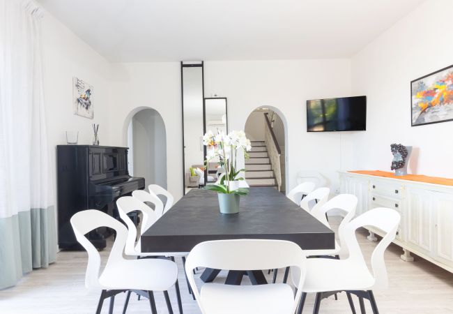 Villa à Sorrento - Villa Luisa  Jacuzzi and Pool Villa à Sorrento - Villa Luisa  Jacuzzi and Pool