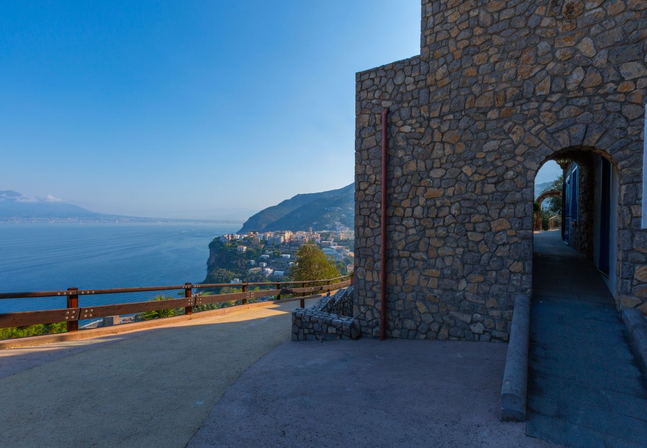 Villa à Seiano - Estate4Home - Villa La Ciuccarella