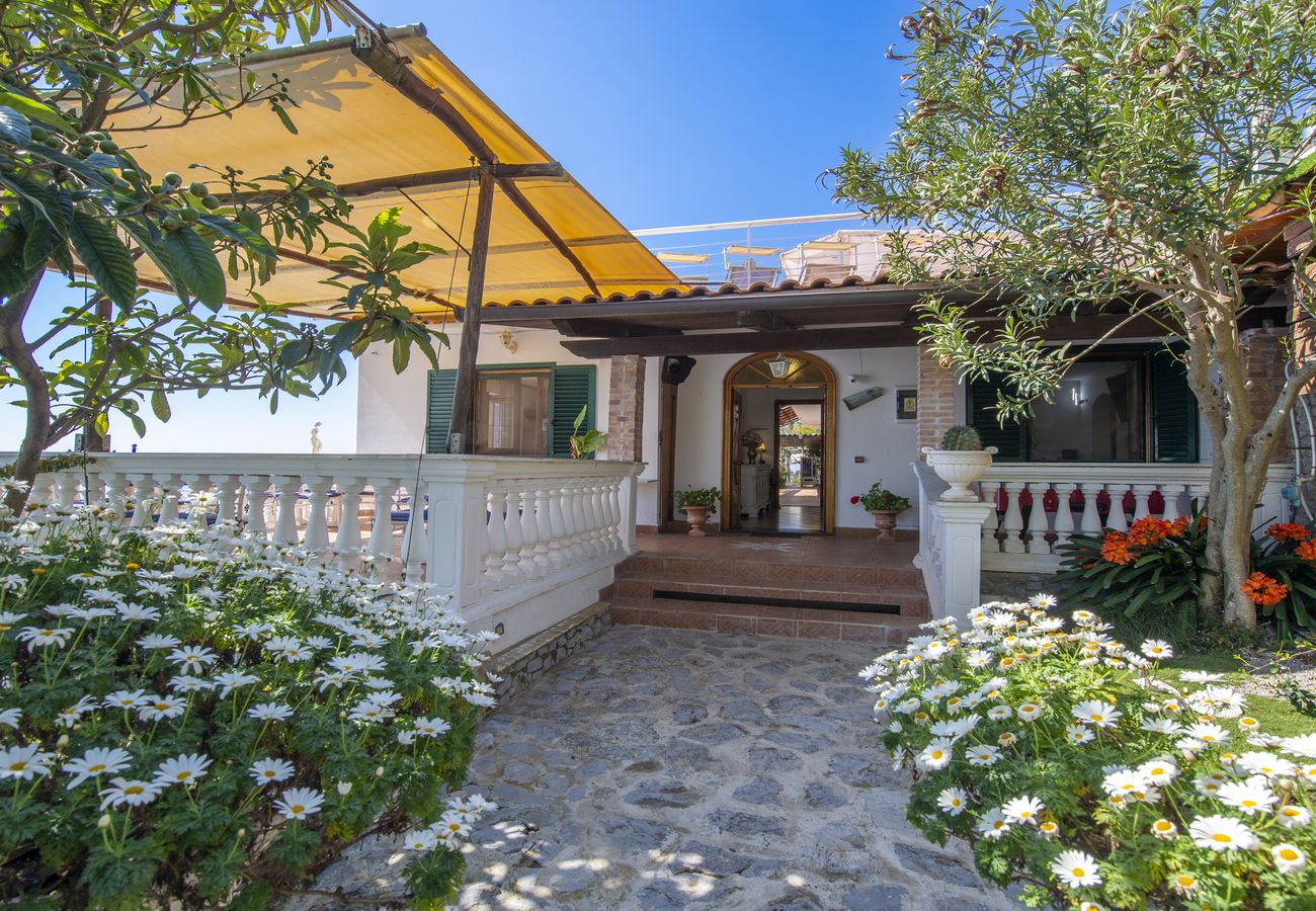 Villa a Pogerola - Villa Gioiello