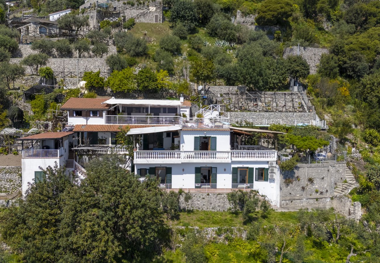 Villa a Pogerola - Villa Gioiello