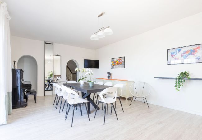 Villa a Sorrento - Villa Luisa  Jacuzzi and Pool Villa a Sorrento - Villa Luisa  Jacuzzi and Pool