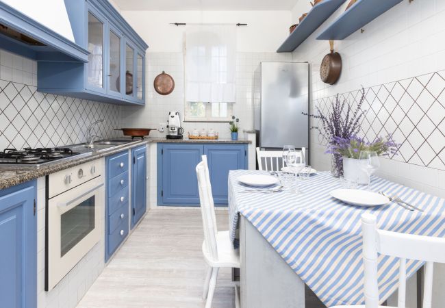 Villa a Sorrento - Villa Luisa  Jacuzzi and Pool Villa a Sorrento - Villa Luisa  Jacuzzi and Pool