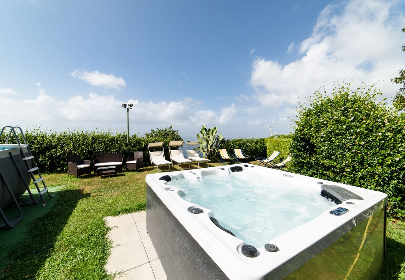 Villa a Sorrento - Villa Luisa  Jacuzzi and Pool