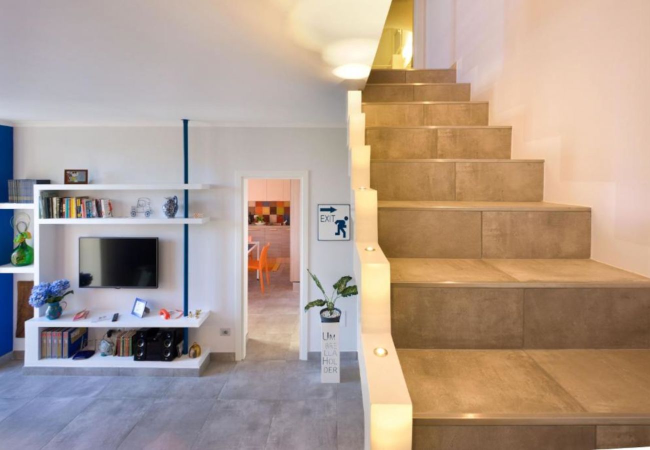 Appartamento a Meta - Estate4home - Karme House