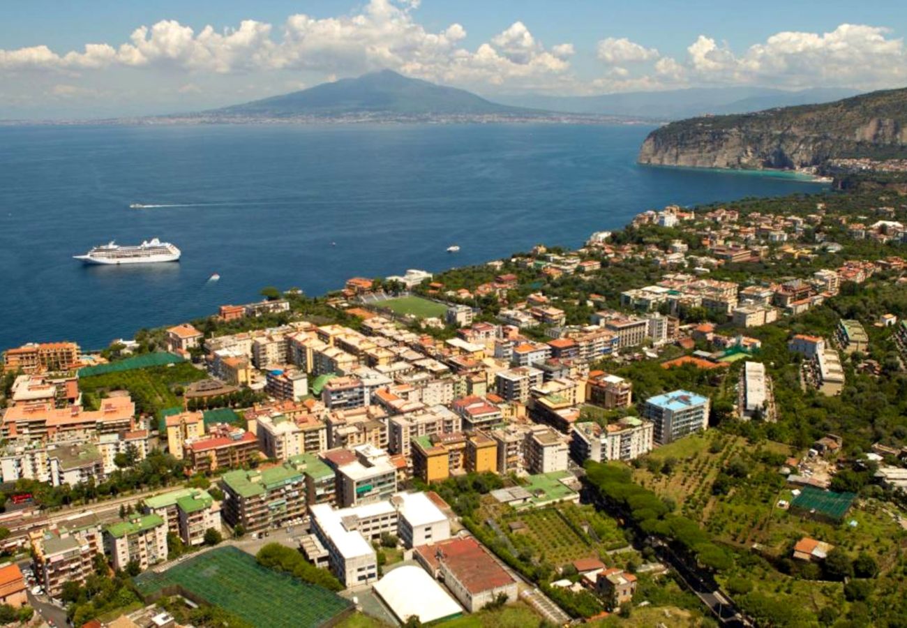 Appartamento a Meta - Estate4home - Karme House