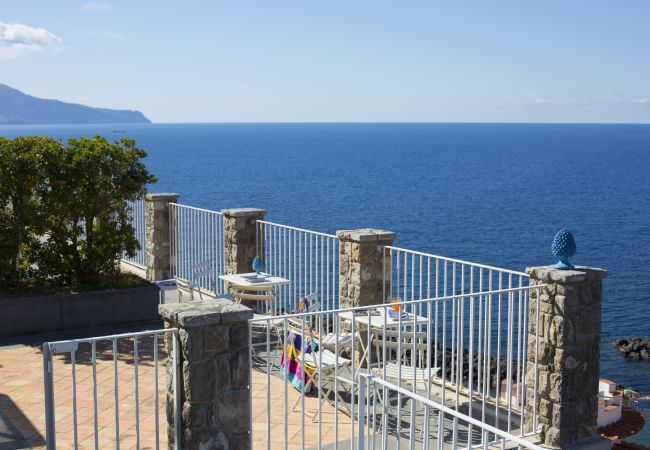 Appartamento a Massa Lubrense - Sea Beauty Appartamento a Massa Lubrense - Sea Beauty