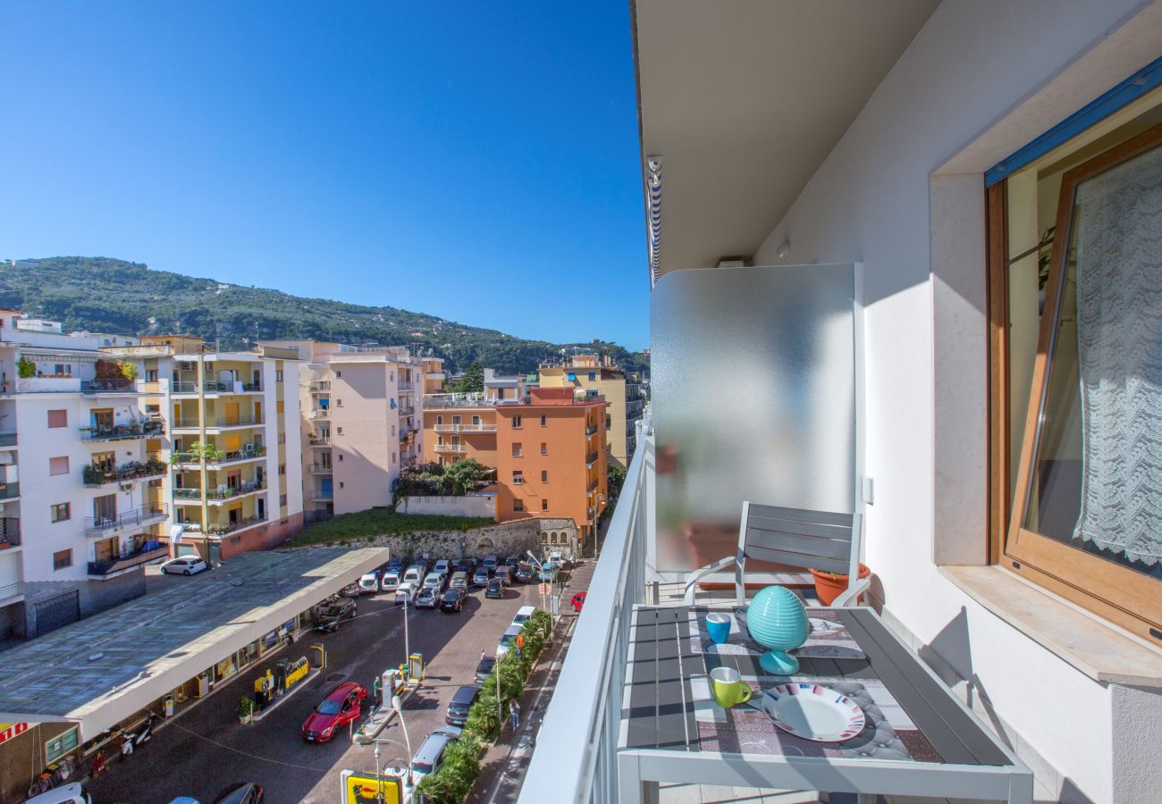 Casa a Sorrento - Estate4home - Clio