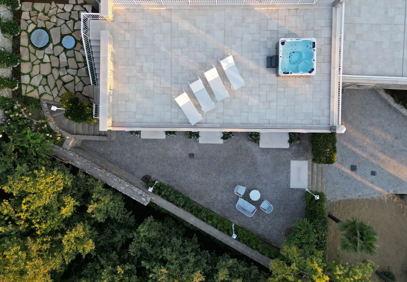 Villa a Sant´Agata sui Due Golfi - Resort Ravenna - La Villa