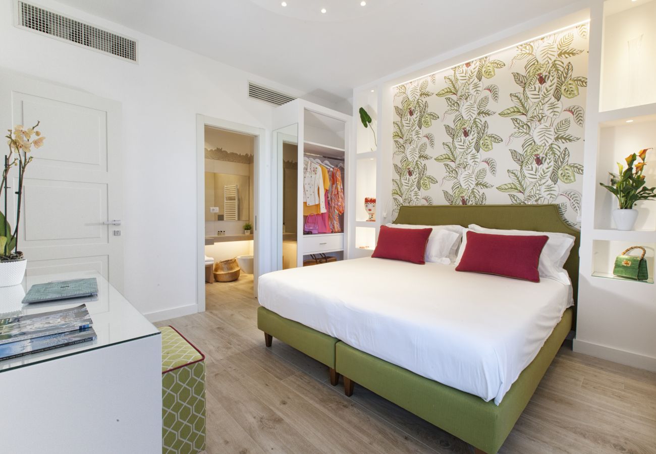 Villa a Sant´Agata sui Due Golfi - Resort Ravenna - La Villa