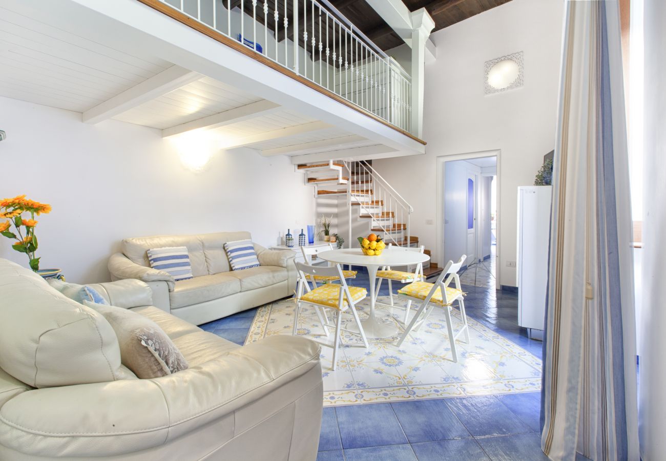 Appartamento a Sorrento - Estate4home- Casa Tarantino