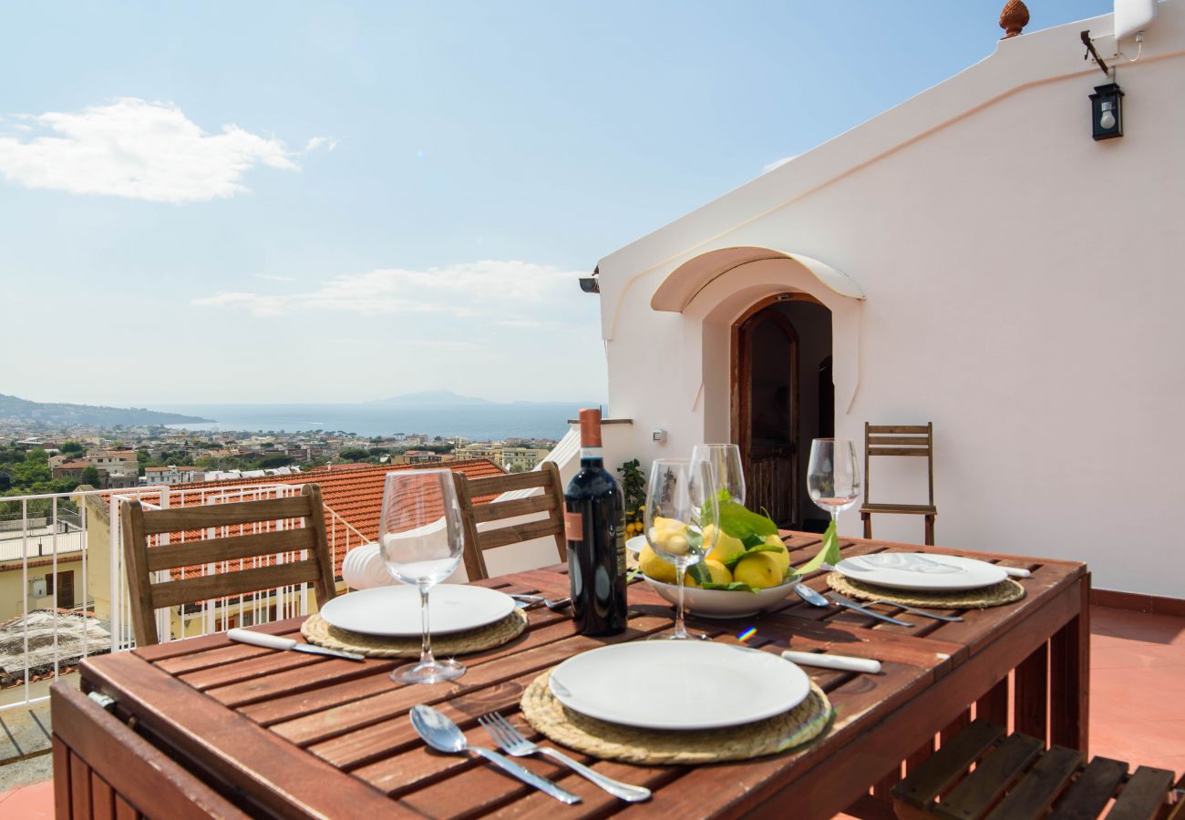 Appartamento a Meta - Estate4home- The View