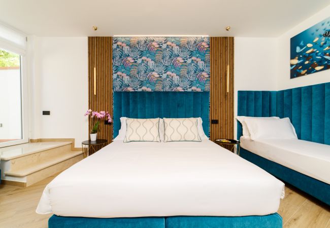 Affitto per camere a Piano di Sorrento - NicholHouse - Blue butterfly Affitto per camere a Piano di Sorrento - NicholHouse - Blue butterfly