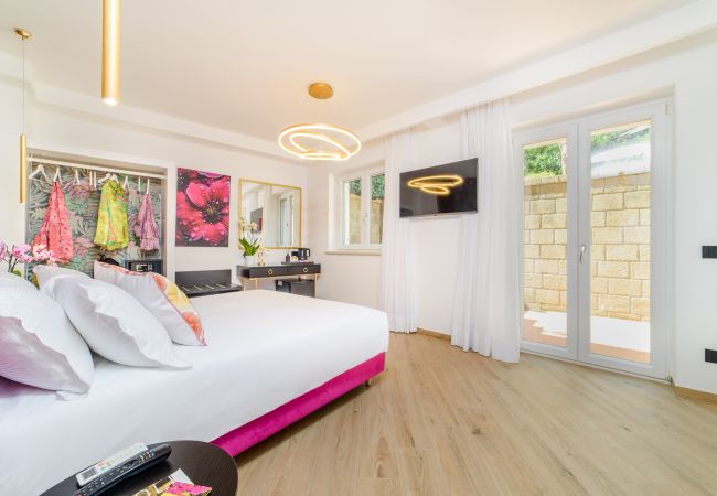 Affitto per camere a Piano di Sorrento - NicholHouse - Pink Flamingo Affitto per camere a Piano di Sorrento - NicholHouse - Pink Flamingo