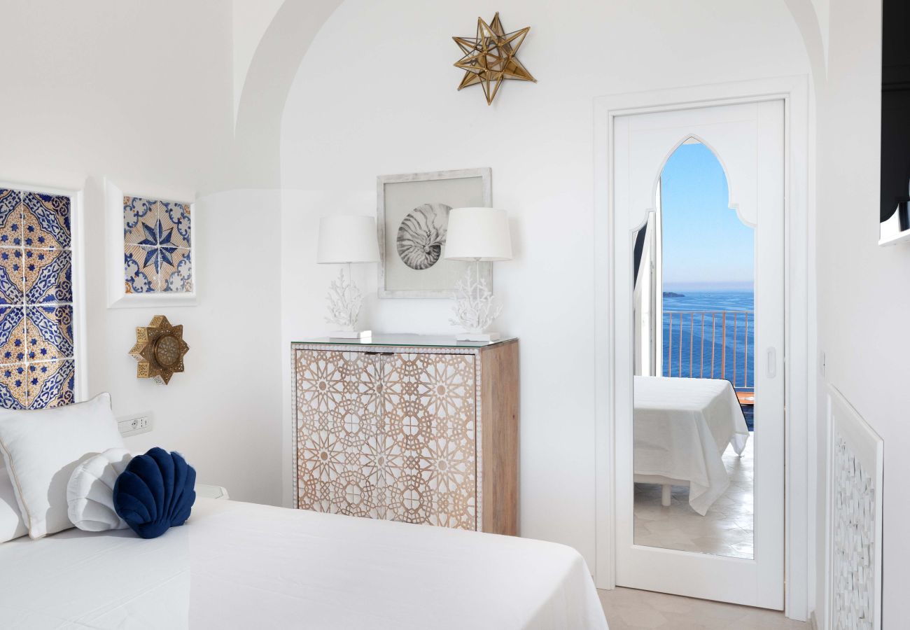 Villa a Positano - Estate4home - Regina Dar