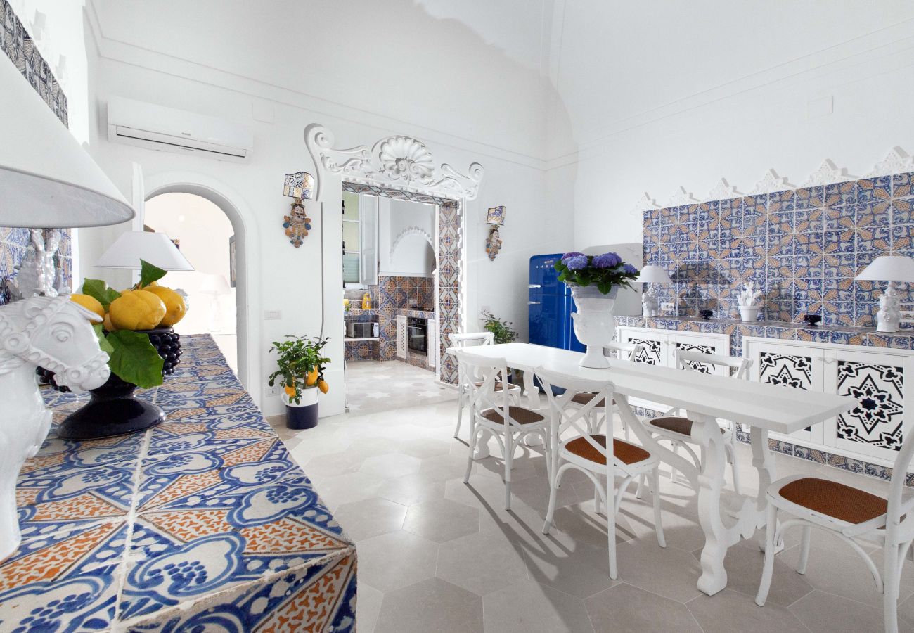 Villa a Positano - Estate4home - Regina Dar