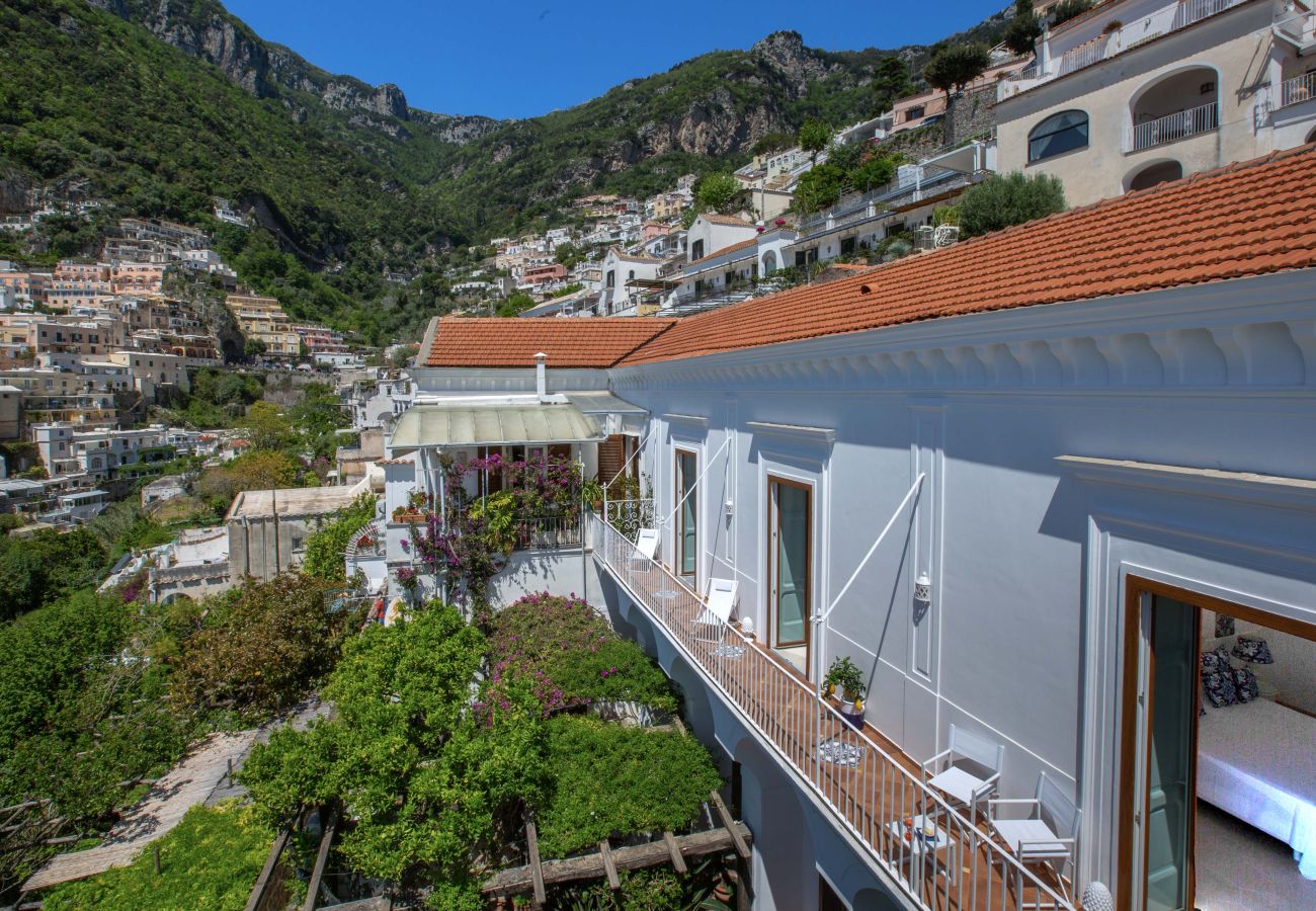 Villa a Positano - Estate4home - Regina Dar