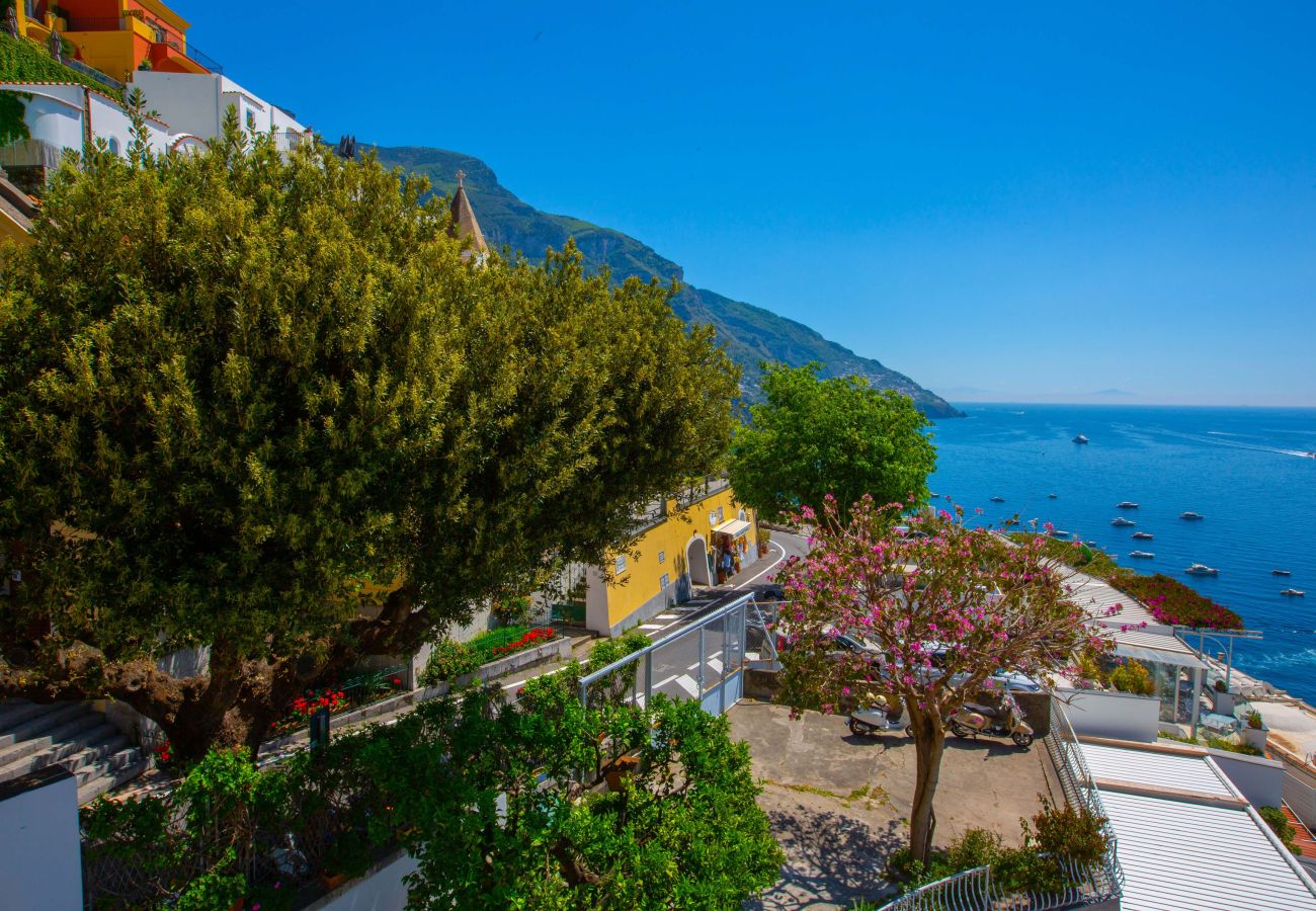 Villa a Positano - Estate4home - Regina Dar