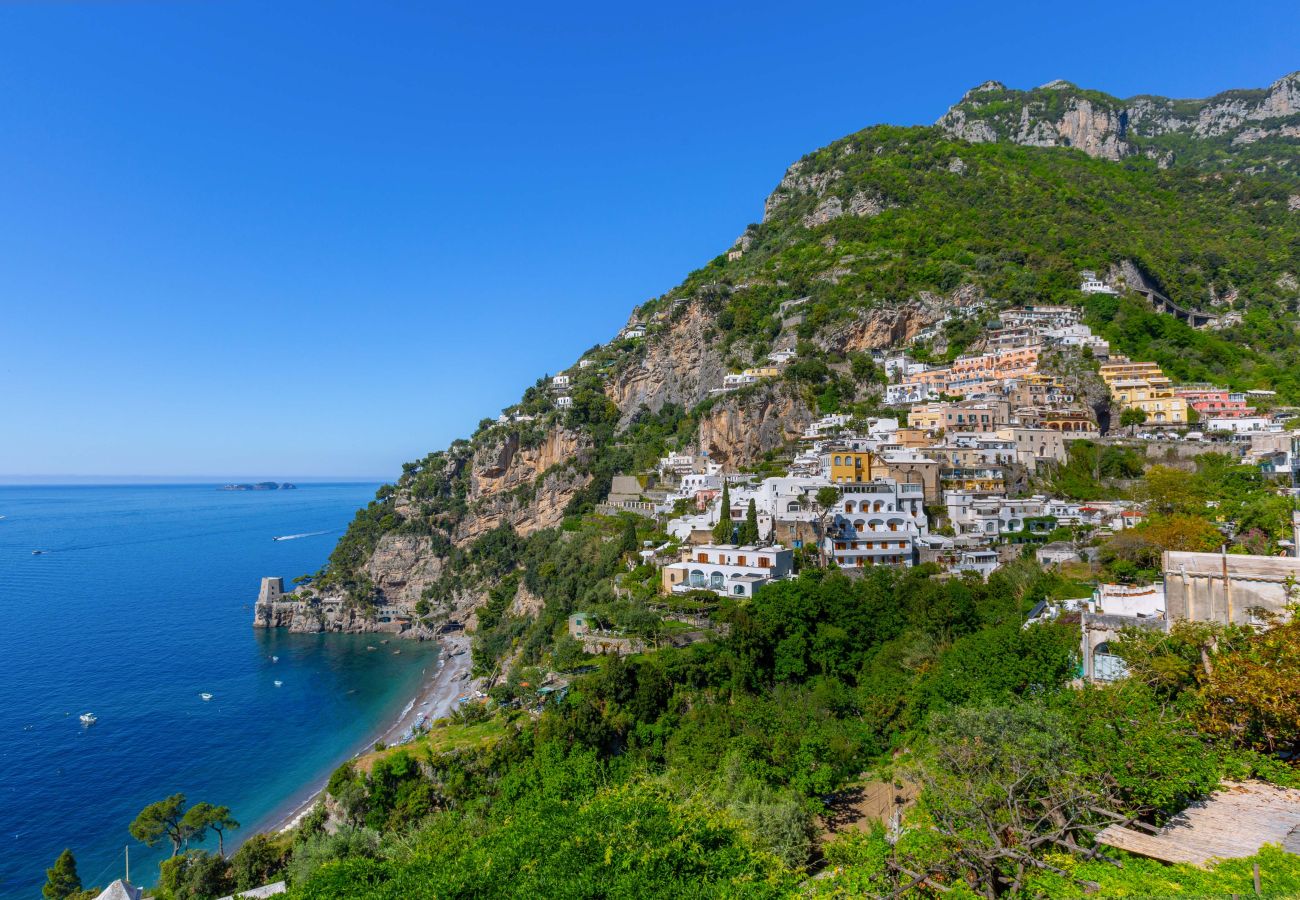 Villa a Positano - Estate4home - Regina Dar