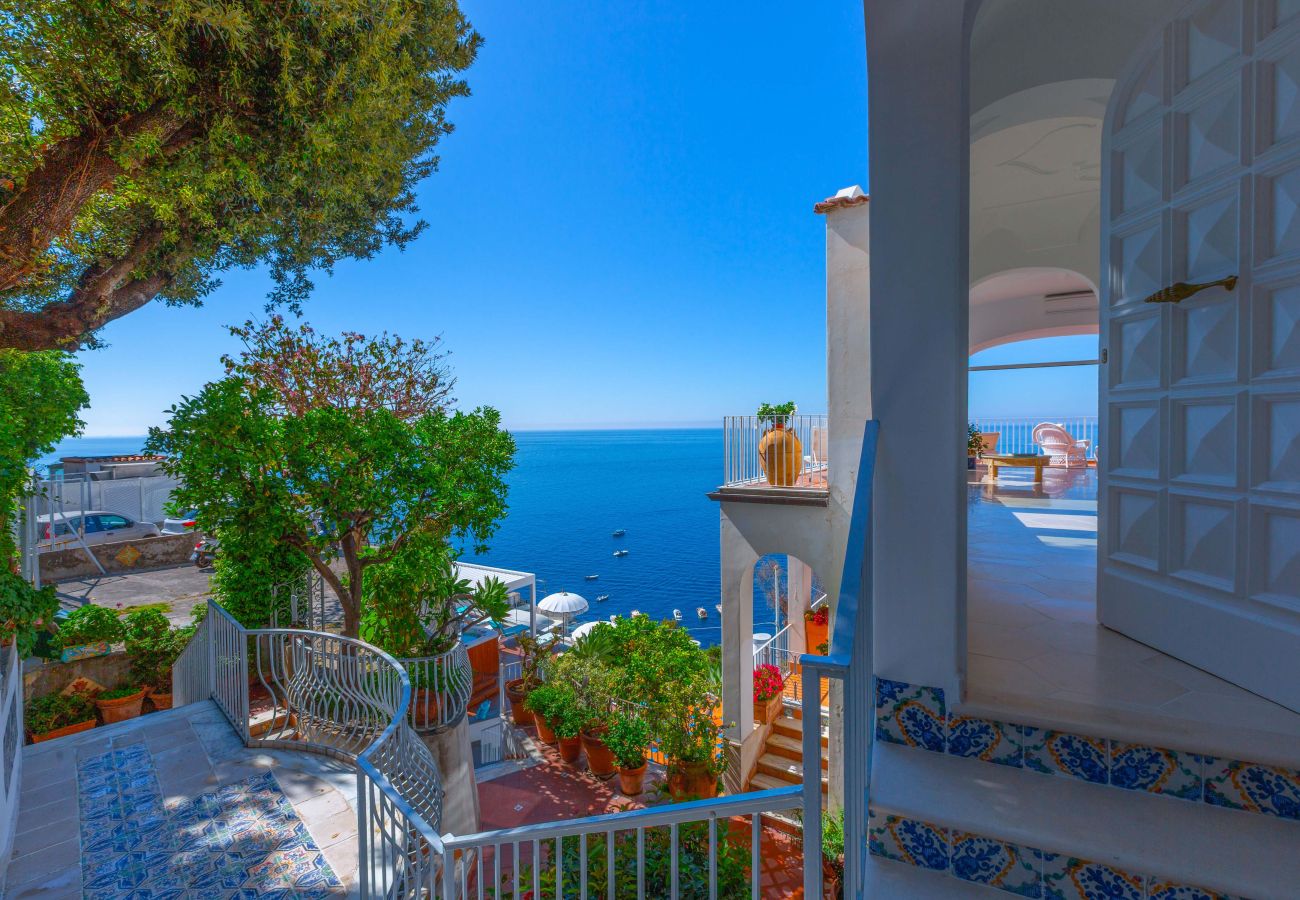 Villa a Positano - Estate4home - Regina Dar