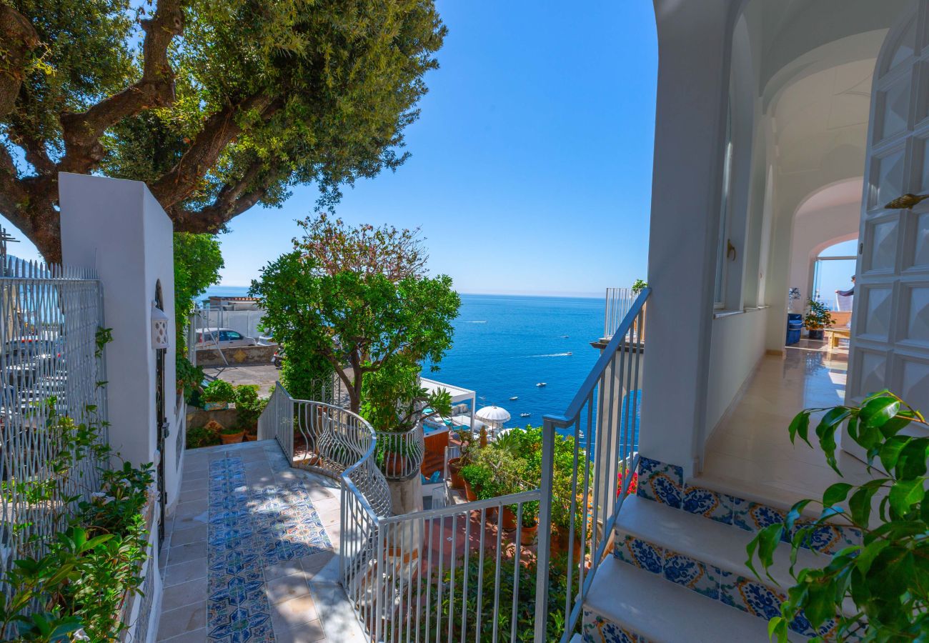 Villa a Positano - Estate4home - Regina Dar
