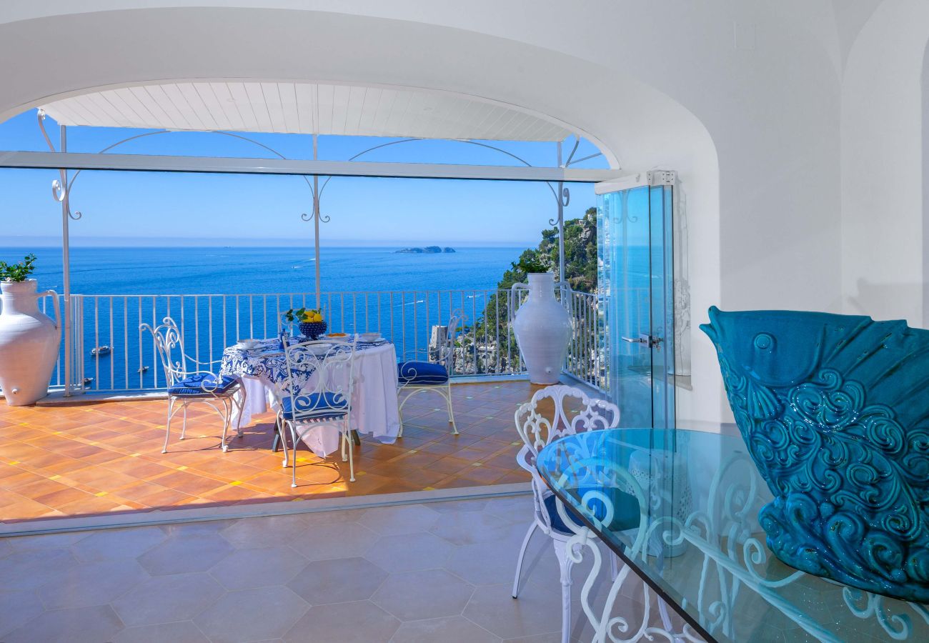 Villa a Positano - Estate4home - Regina Dar