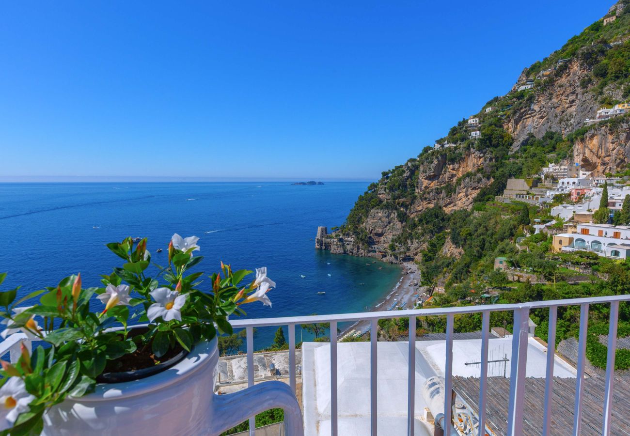 Villa a Positano - Estate4home - Regina Dar