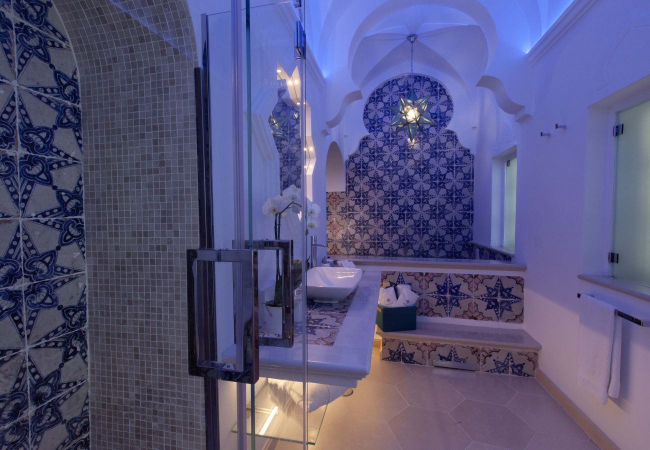 Villa a Positano - Estate4home - Regina Dar