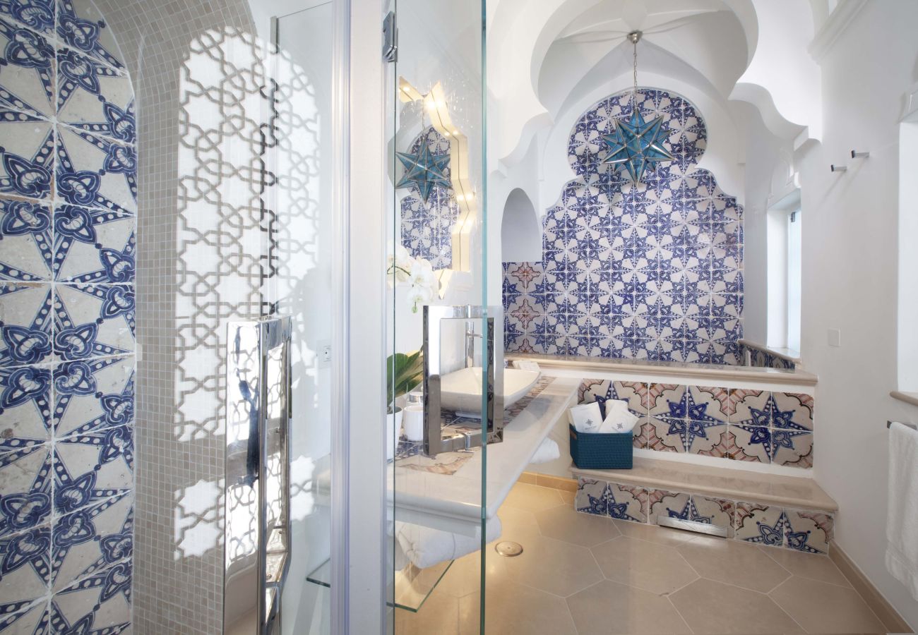 Villa a Positano - Estate4home - Regina Dar