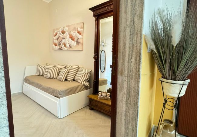 Affitto per camere a Meta - B&B Over the world Affitto per camere a Meta - B&B Over the world