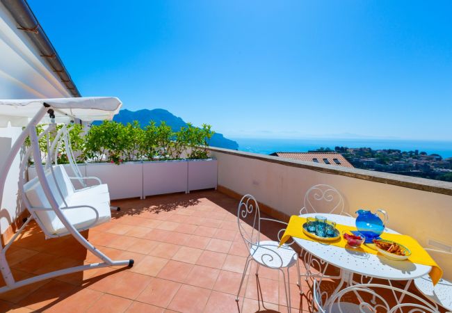 Affitto per camere a Scala - De Pando - San Pietro Affitto per camere a Scala - De Pando - San Pietro