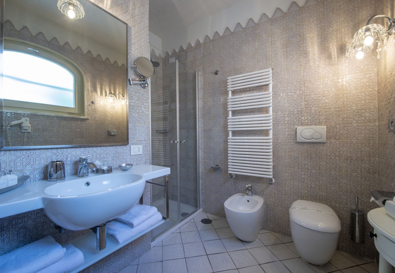 Villa a Positano - Villa Isea Positano