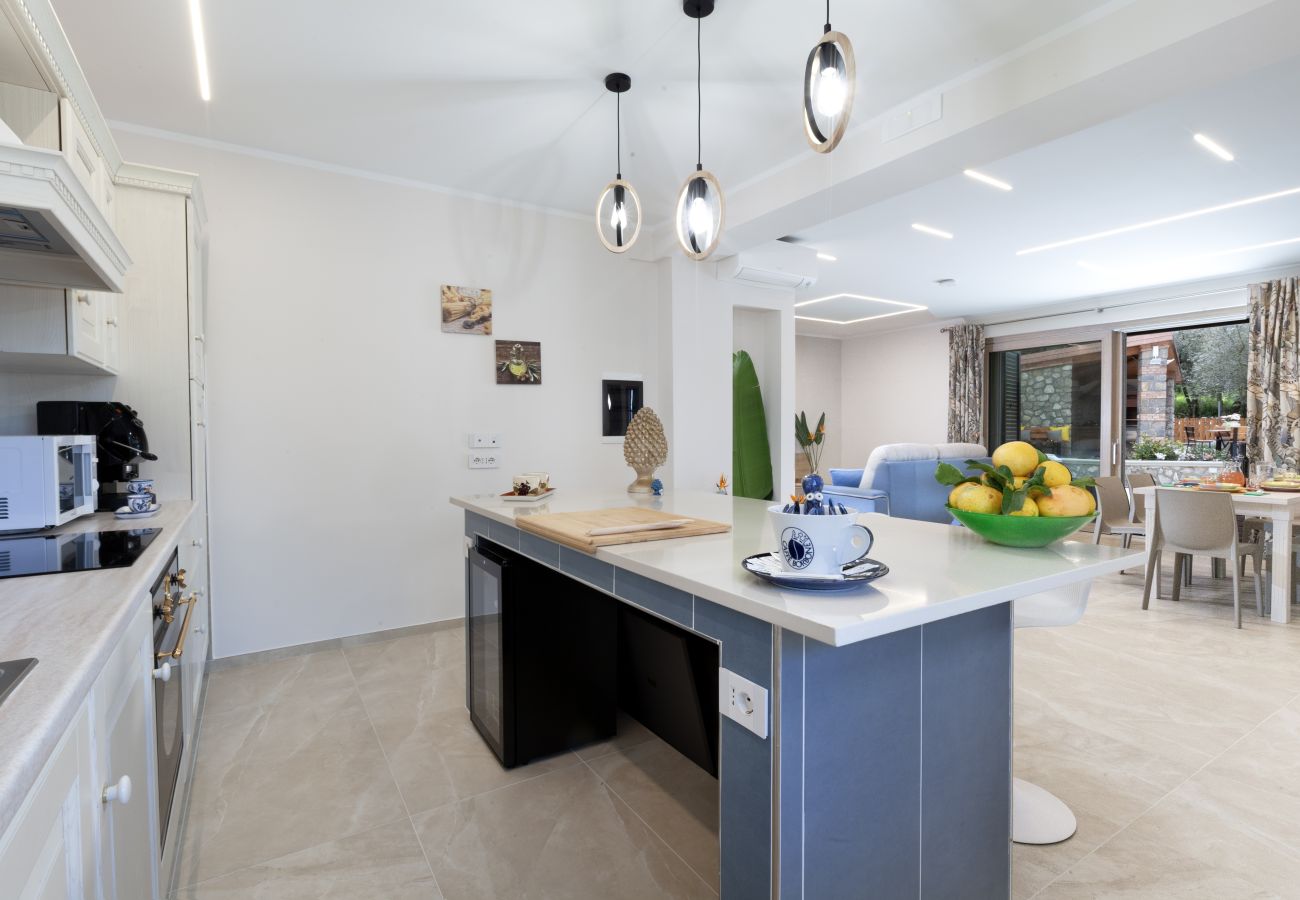 Villa a Massa Lubrense - Villa Elios