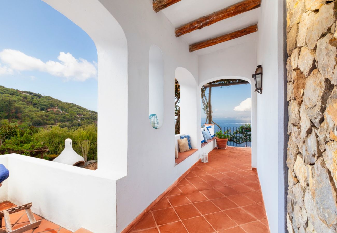 Villa in Massa Lubrense - Estate4home - Villamia