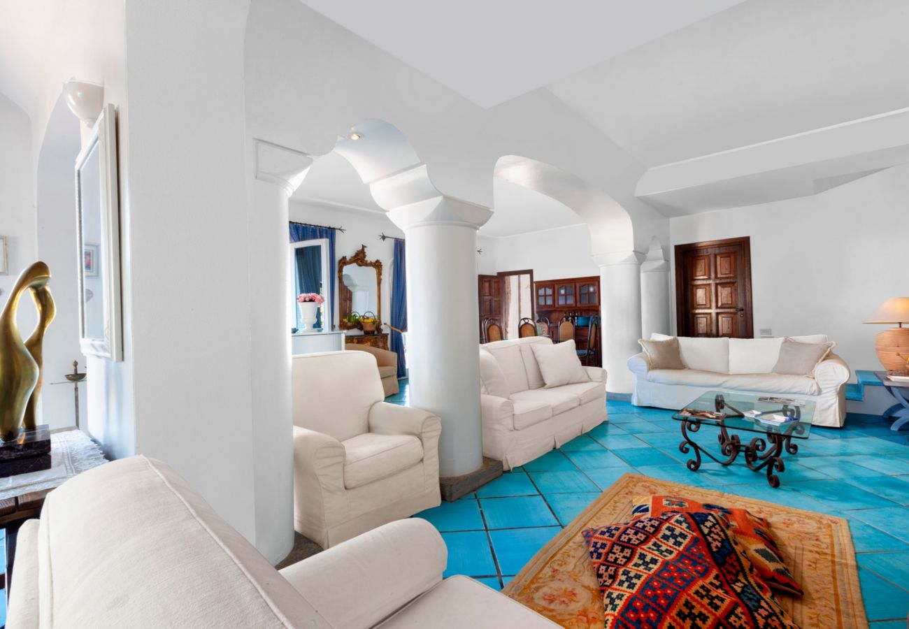 Villa in Massa Lubrense - Estate4home - Villamia
