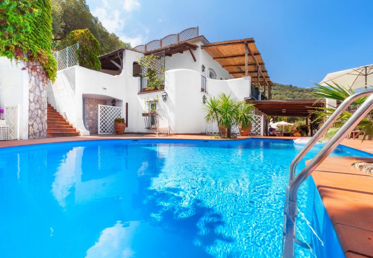 Villa in Massa Lubrense - Estate4home - Villamia