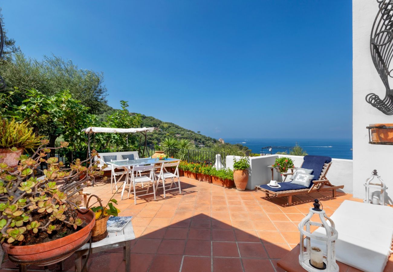 Villa in Massa Lubrense - Estate4home - Villamia