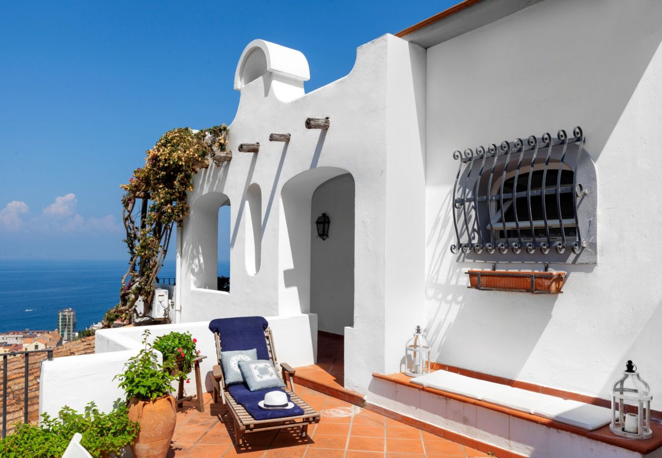 Villa in Massa Lubrense - Estate4home - Villamia