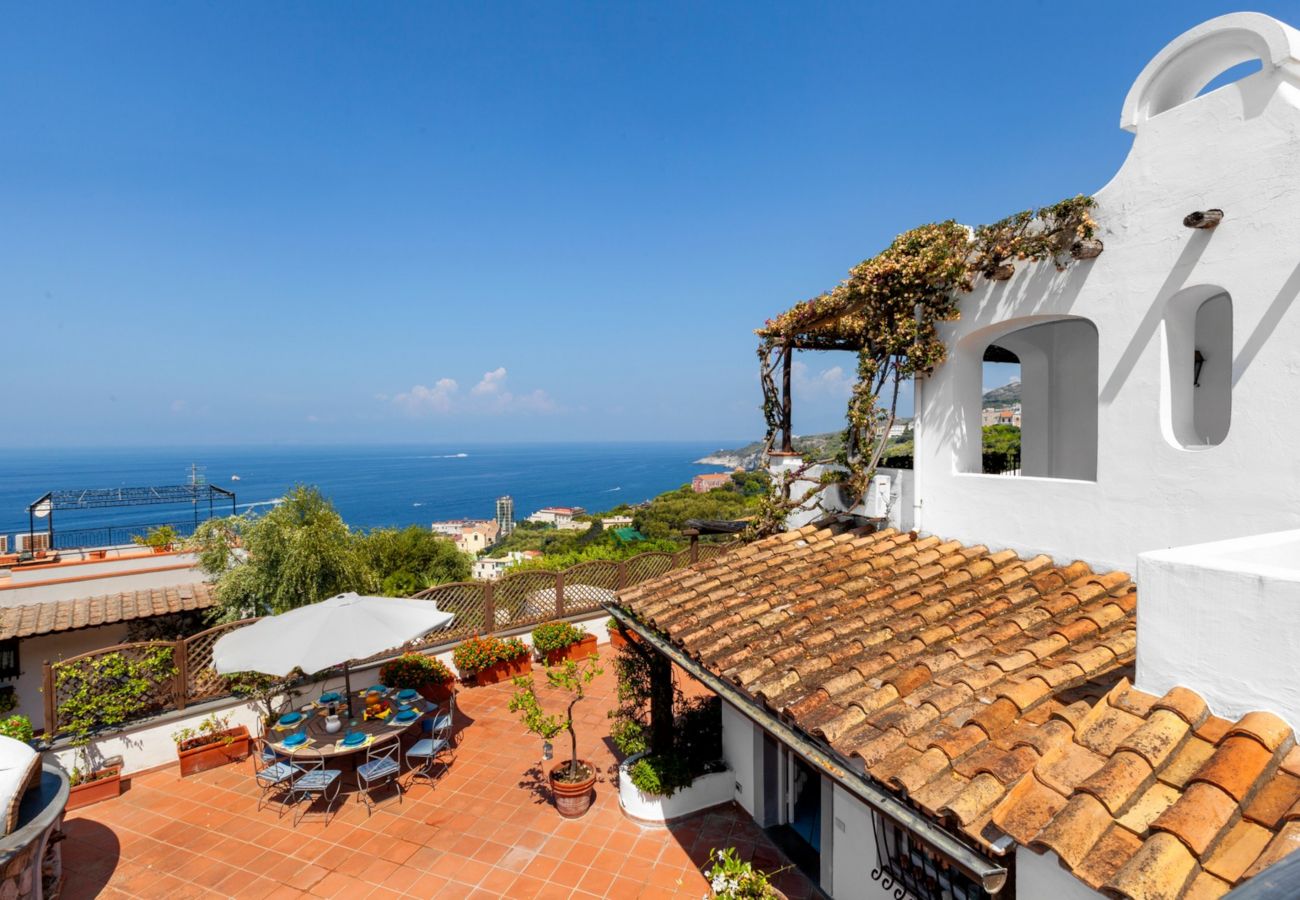 Villa in Massa Lubrense - Estate4home - Villamia