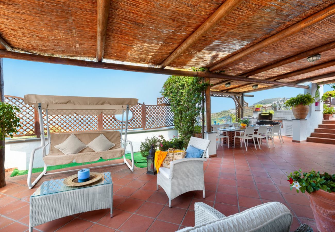 Villa in Massa Lubrense - Estate4home - Villamia