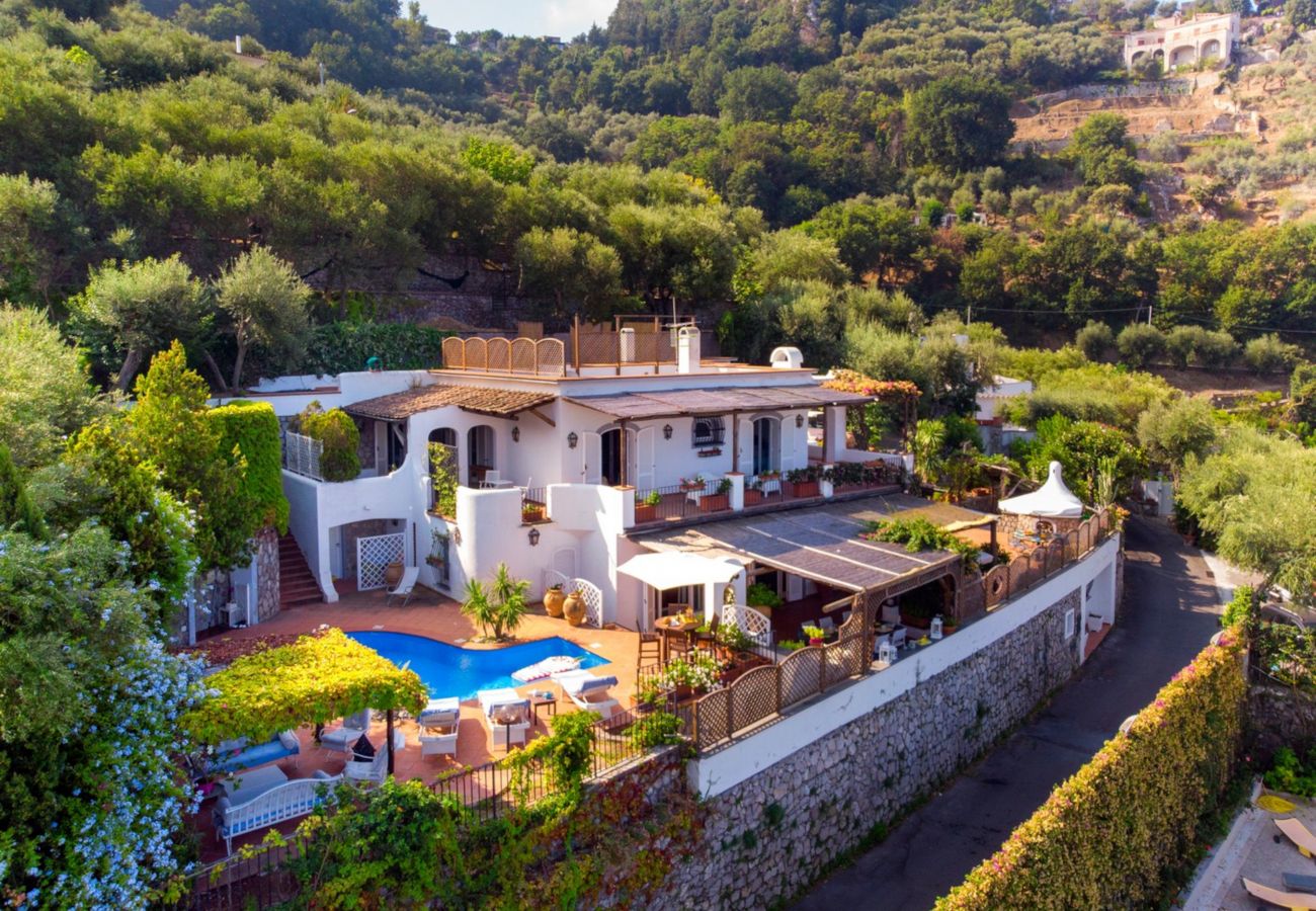 Villa in Massa Lubrense - Estate4home - Villamia