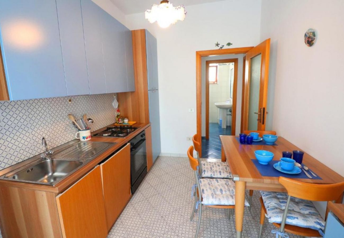 Apartment in Sorrento - La Casa Azzurra con piscina