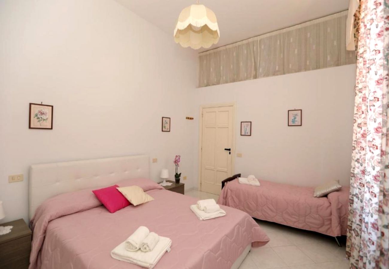 Apartment in Sorrento - Estate4home- Casa Chiarina